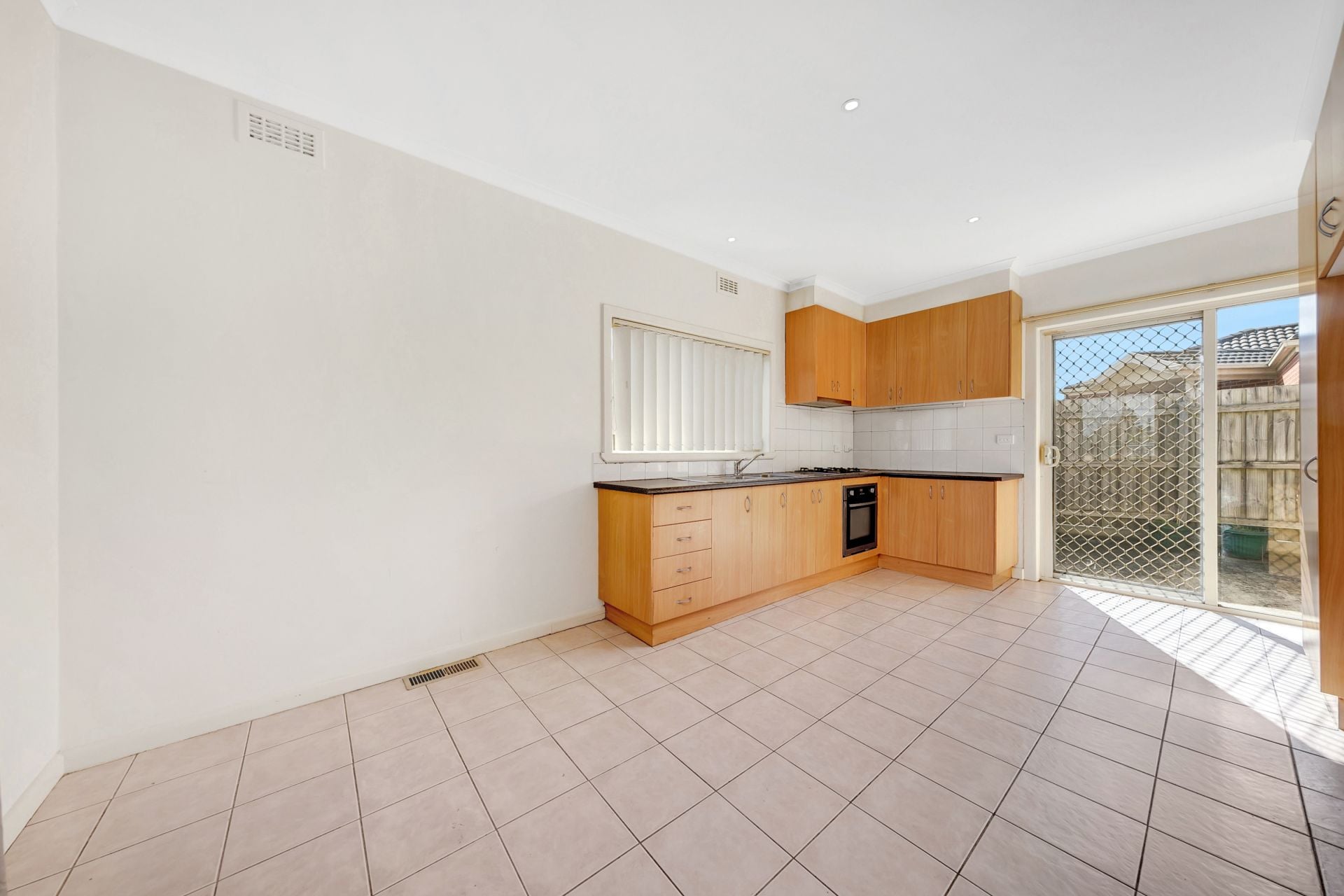 Great Location, Lovely Home!!