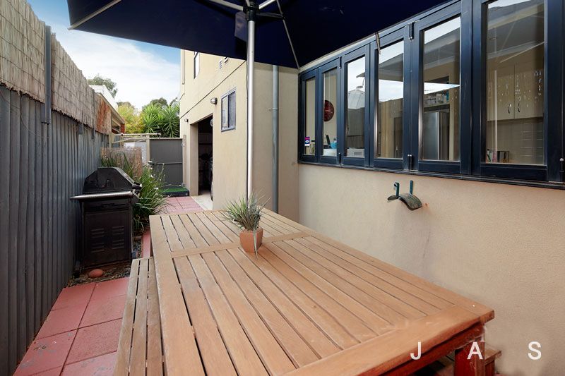 15 Goldsbrough Walk Kensington VIC, Kensington - Thumbnail 8