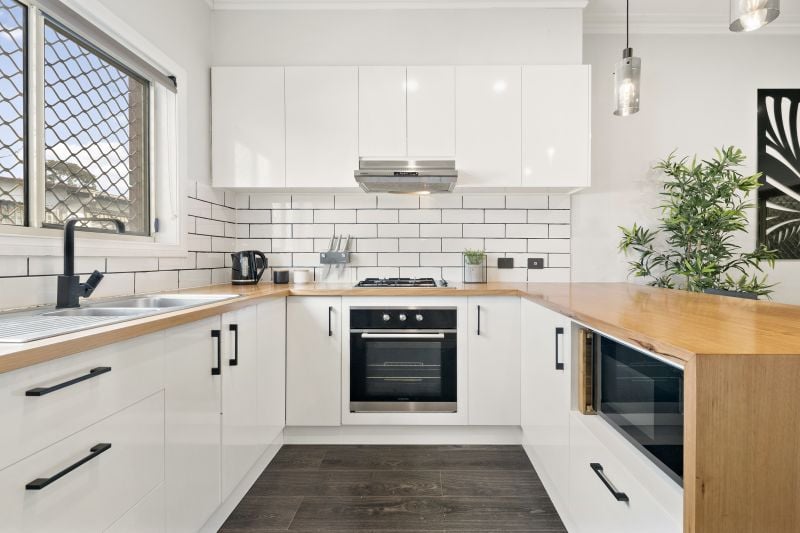 3/1 Mattea Court, Reservoir