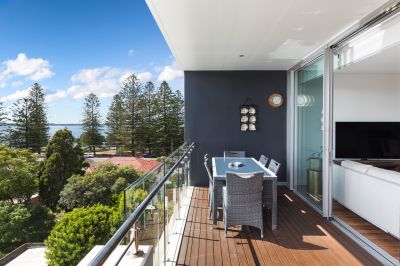 LUXURIOUS BEACHSIDE NORTH FACING APARTMENT