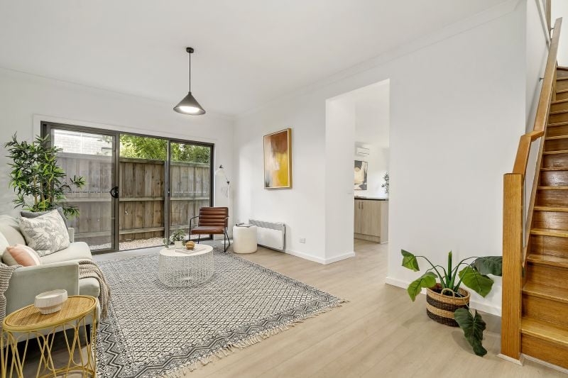 10/19 Positano Way, Lalor