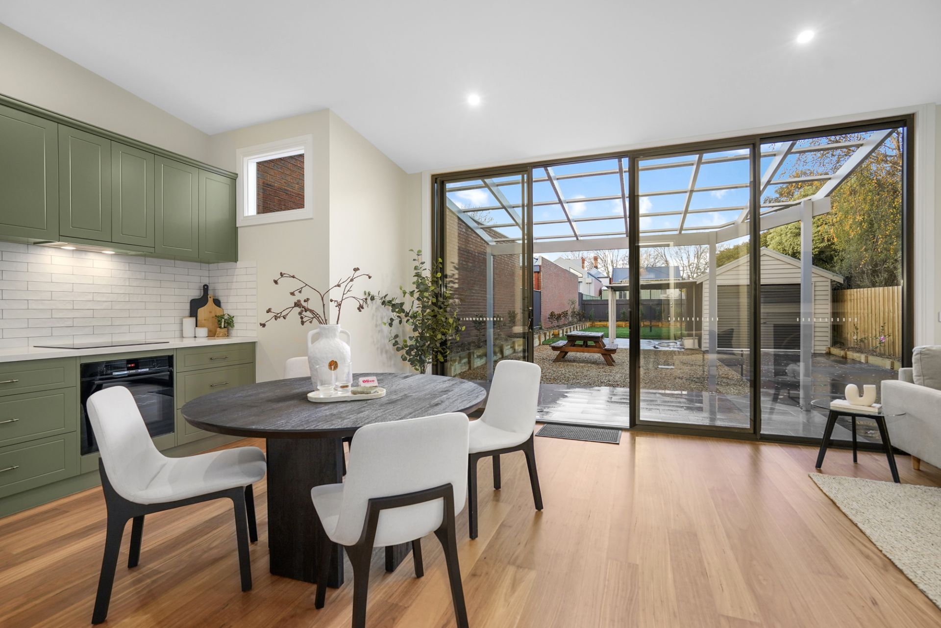 512 Armstrong Street North, Soldiers Hill, Soldiers Hill - Thumbnail 7