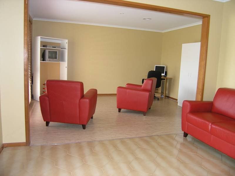 Spacious Family Living in a Prime Location!
