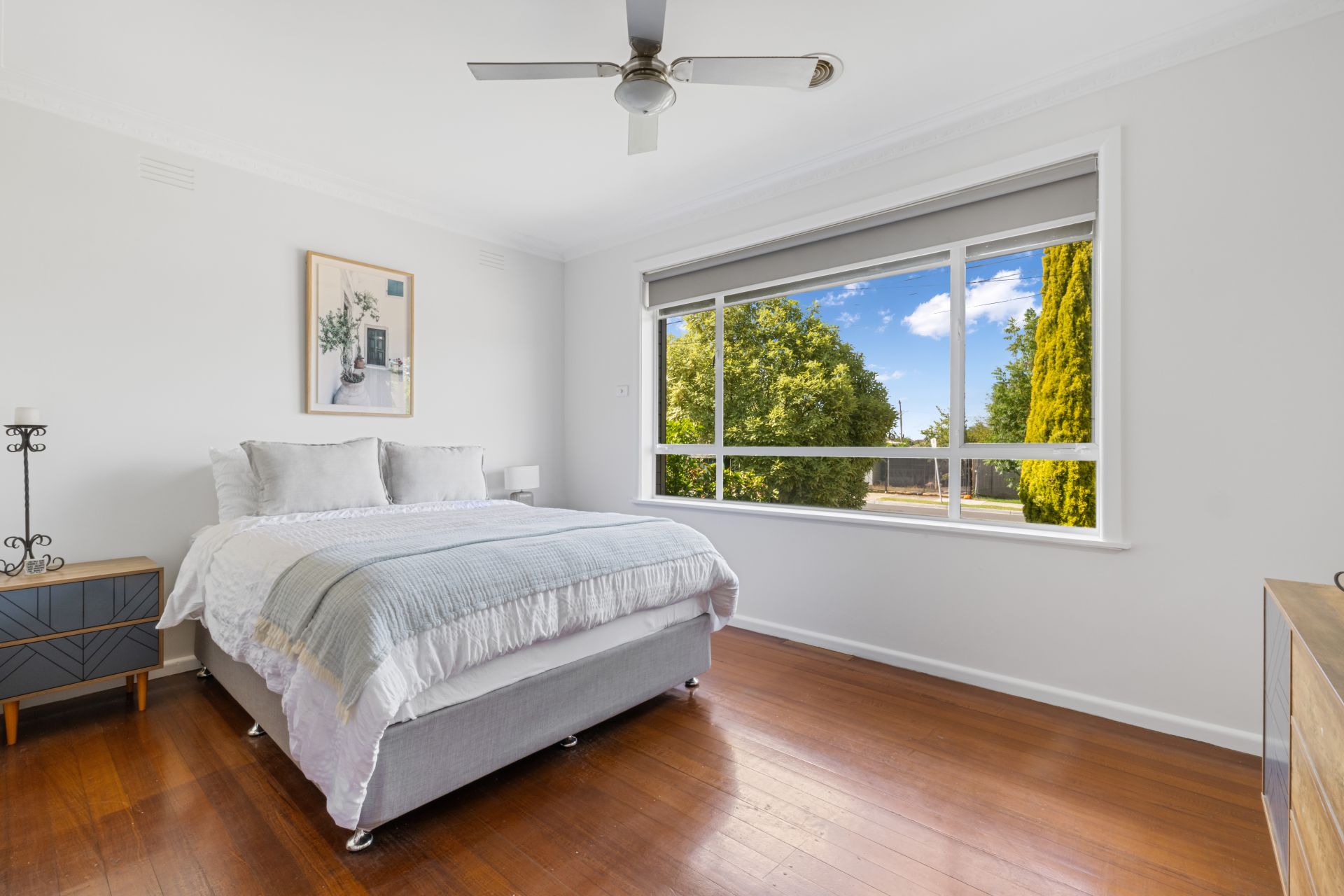 Resort Oasis Living Just Five Minutes Walk To Lalor Shops