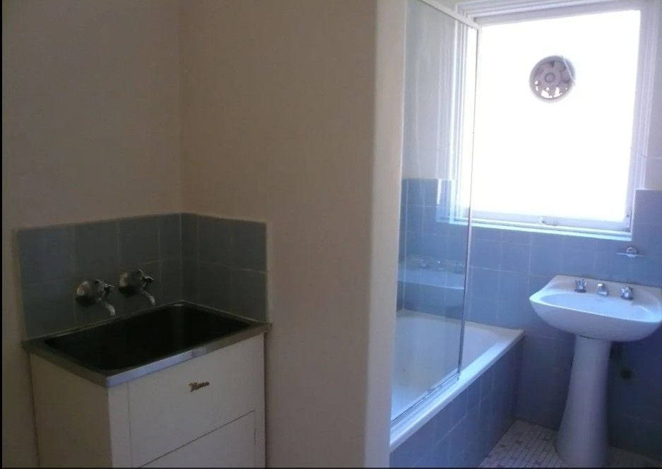 Spacious Two-Bedroom Apartment in Prime Ivanhoe Location