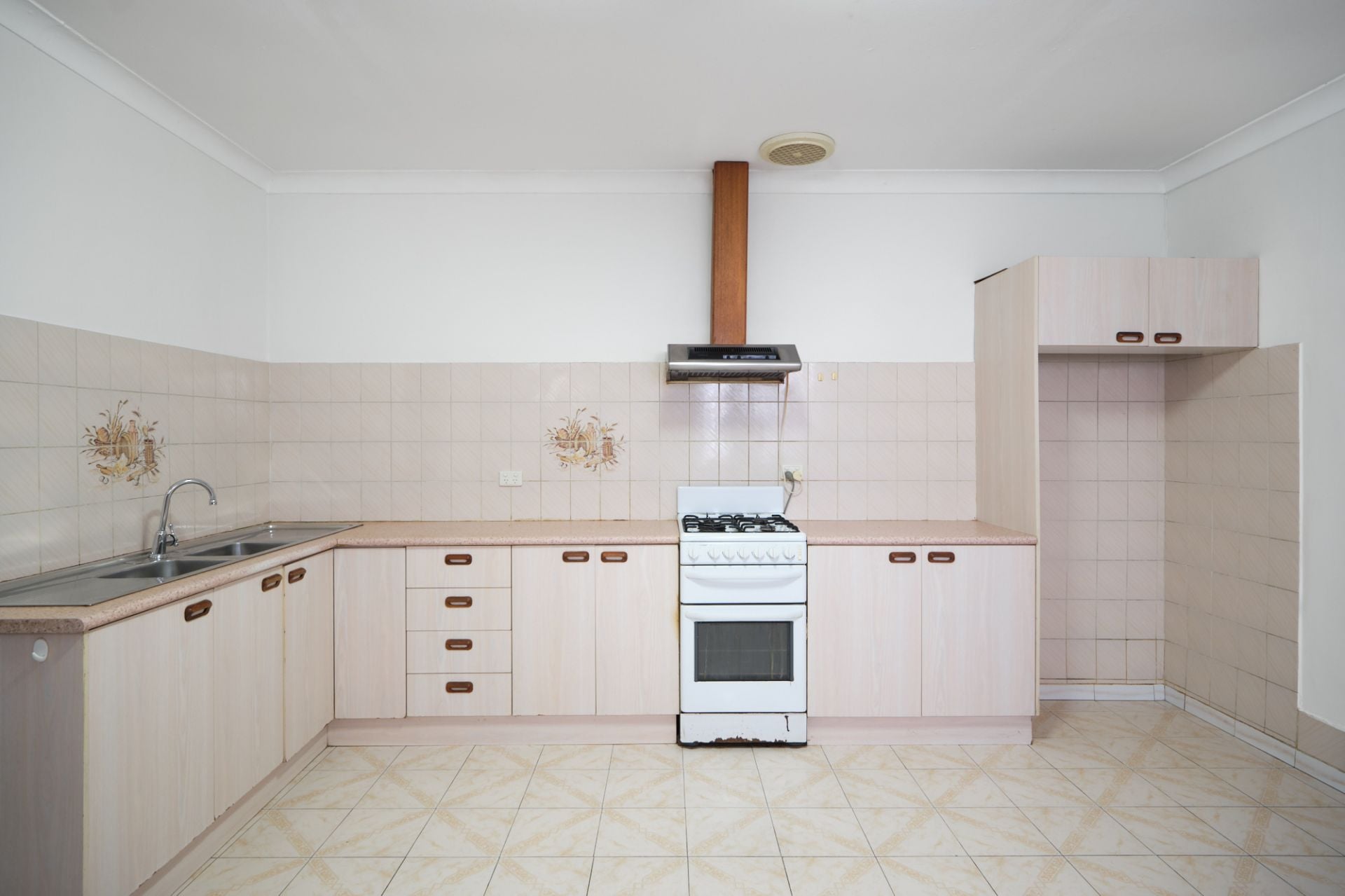 16 Holmesdale Street, Marrickville, Marrickville - Thumbnail 5