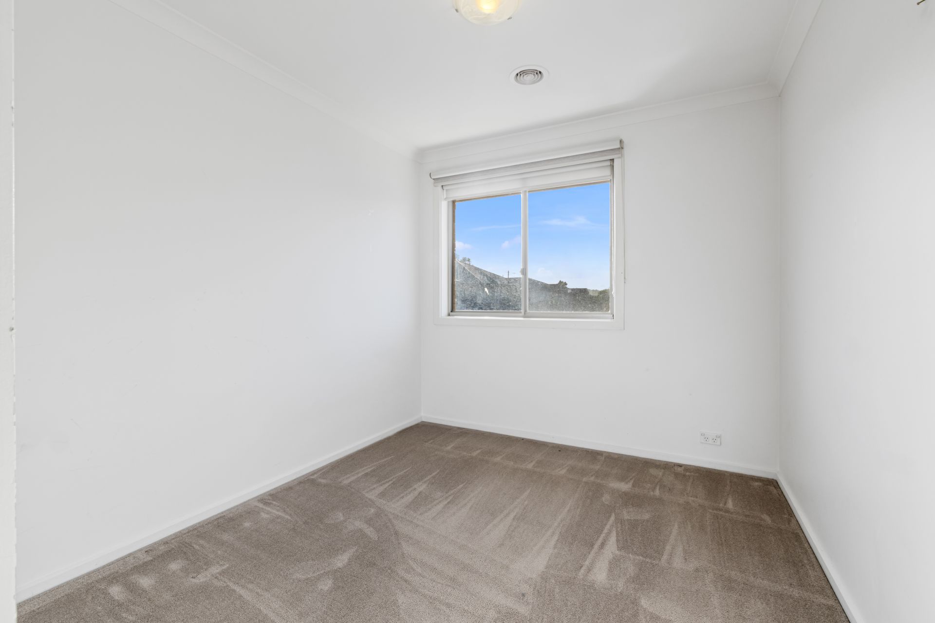 Modern & Low-Maintenance Living in Prime Epping Location