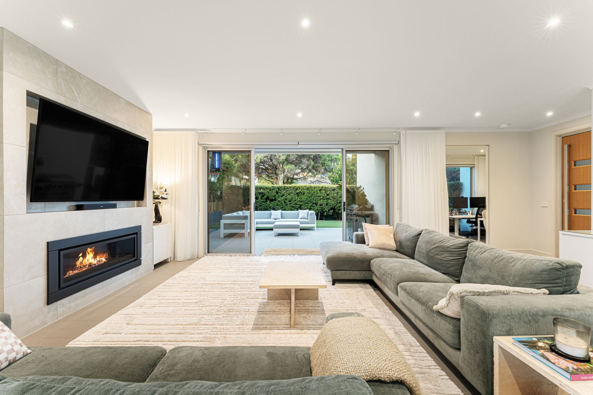 1/31 Sylverly Grove, Caulfield, Caulfield - Thumbnail 2