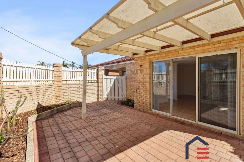 1/11 Camden St, Dianella
