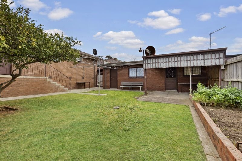 25 Bendigo Crescent, Thomastown