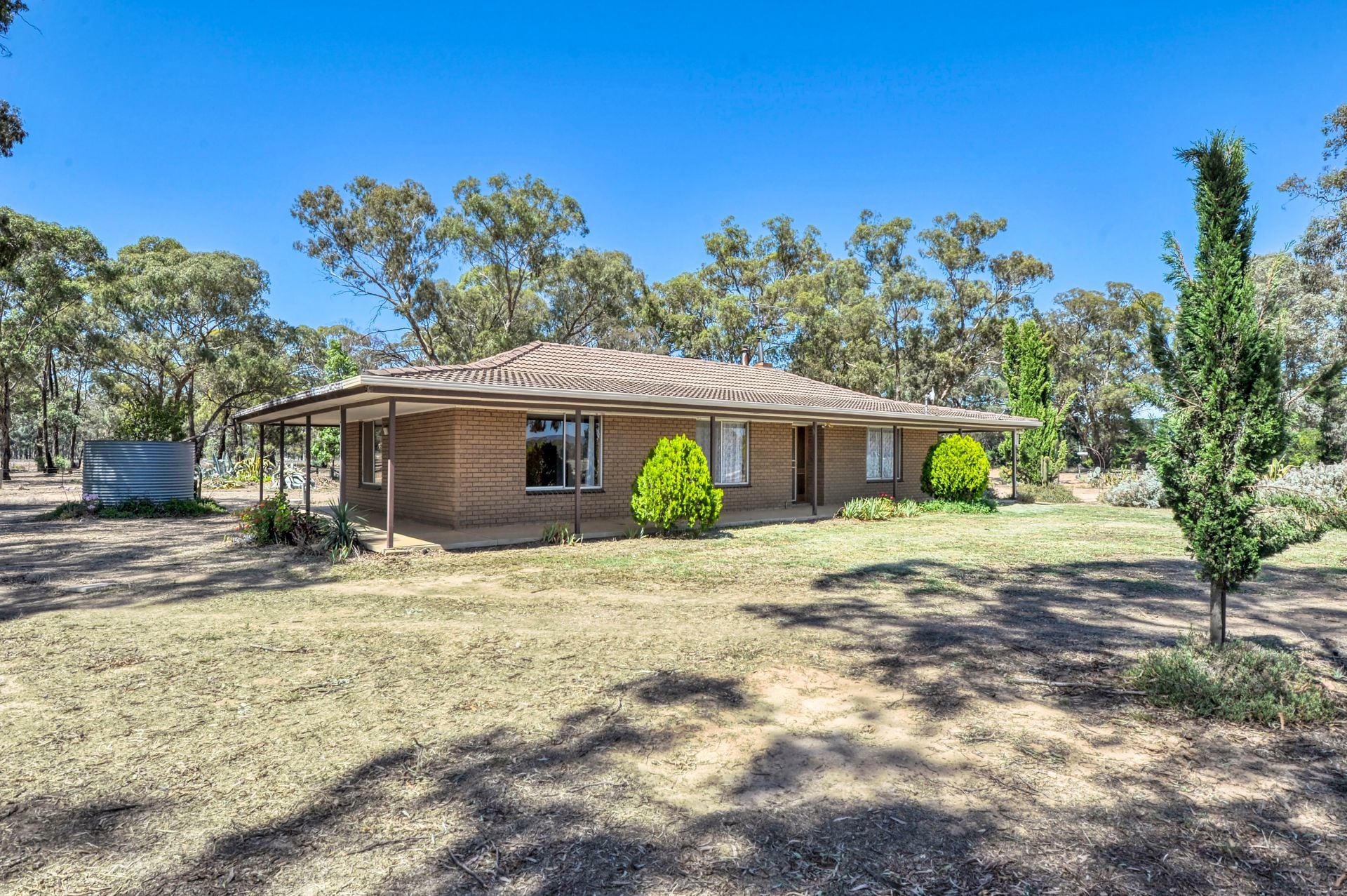 13 Raglan Street, Dunolly - Thumbnail 2