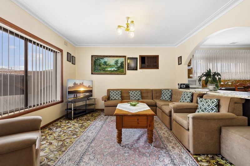 25 Bendigo Crescent, Thomastown