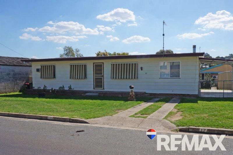 JUNEE, 17 Ducker Street