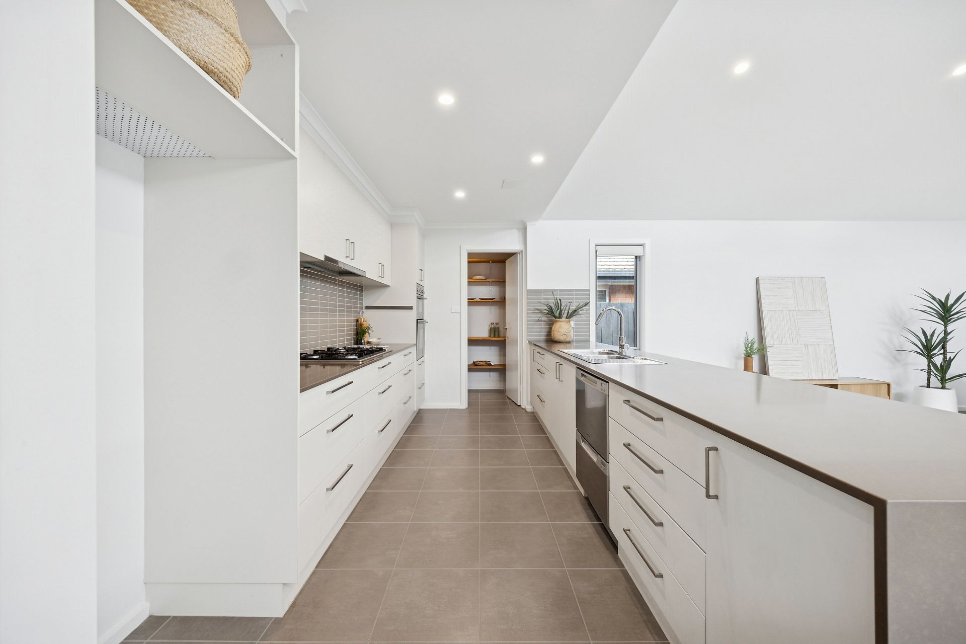 9 Santospirito Street, Forde, Forde - Thumbnail 7
