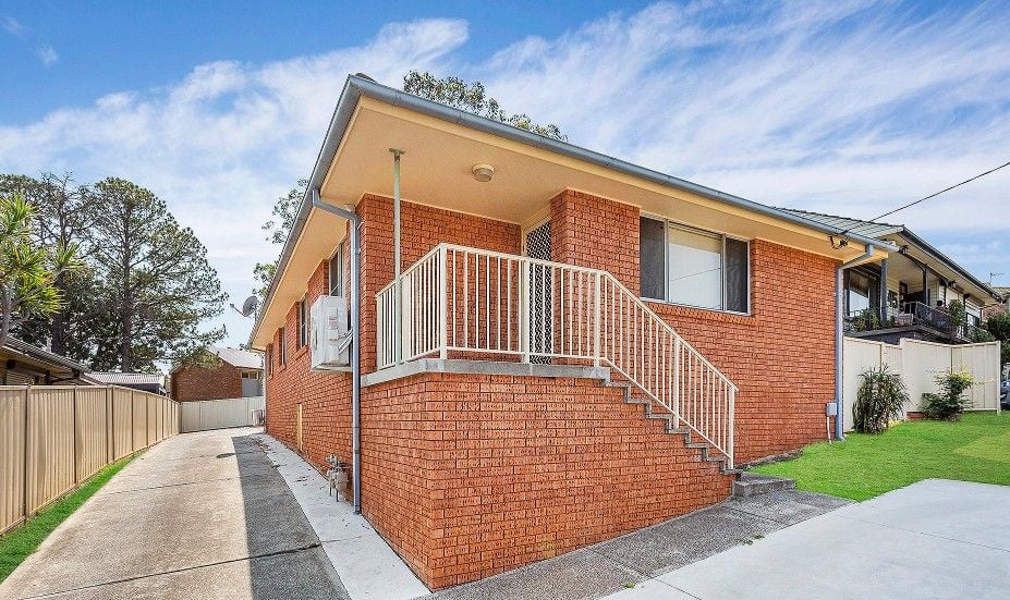 2/43 Lakelands Drive, Dapto NSW 2530