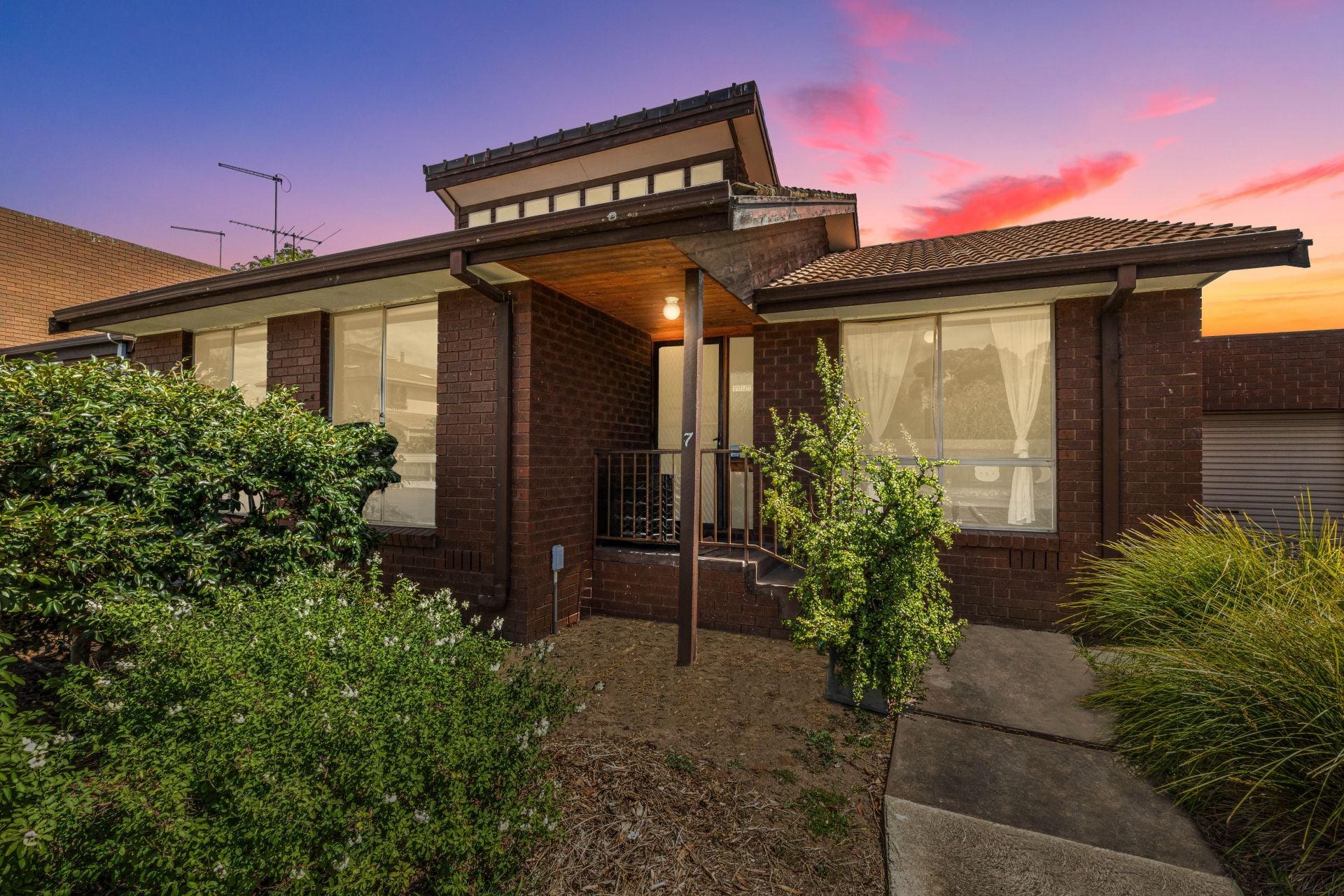 Stylish Living In A Convenient Bundoora Location