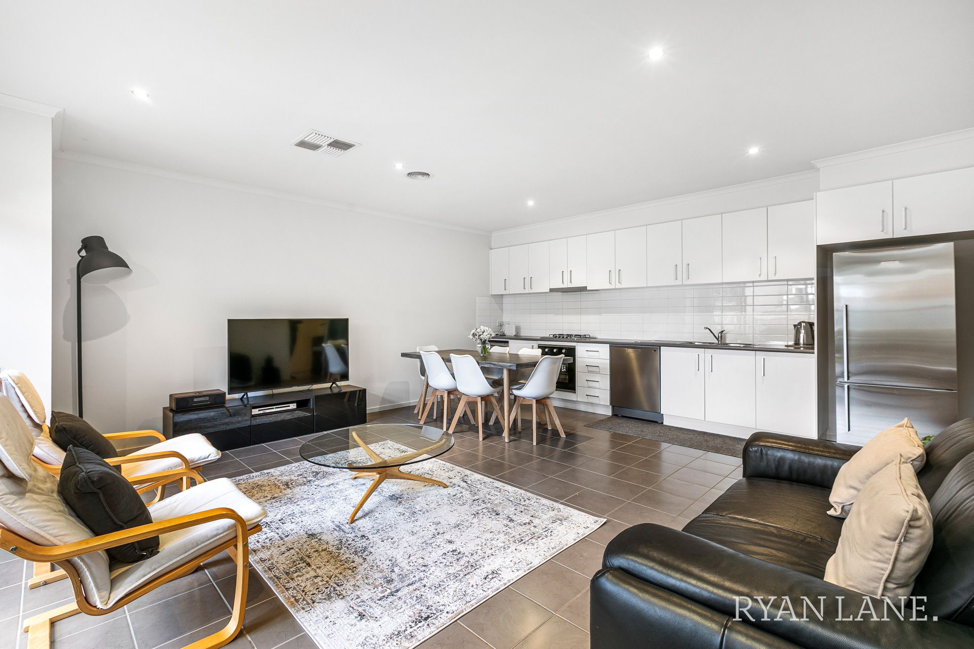 4/15-16 Davis Court Altona Meadows VIC, Altona Meadows - Thumbnail 2