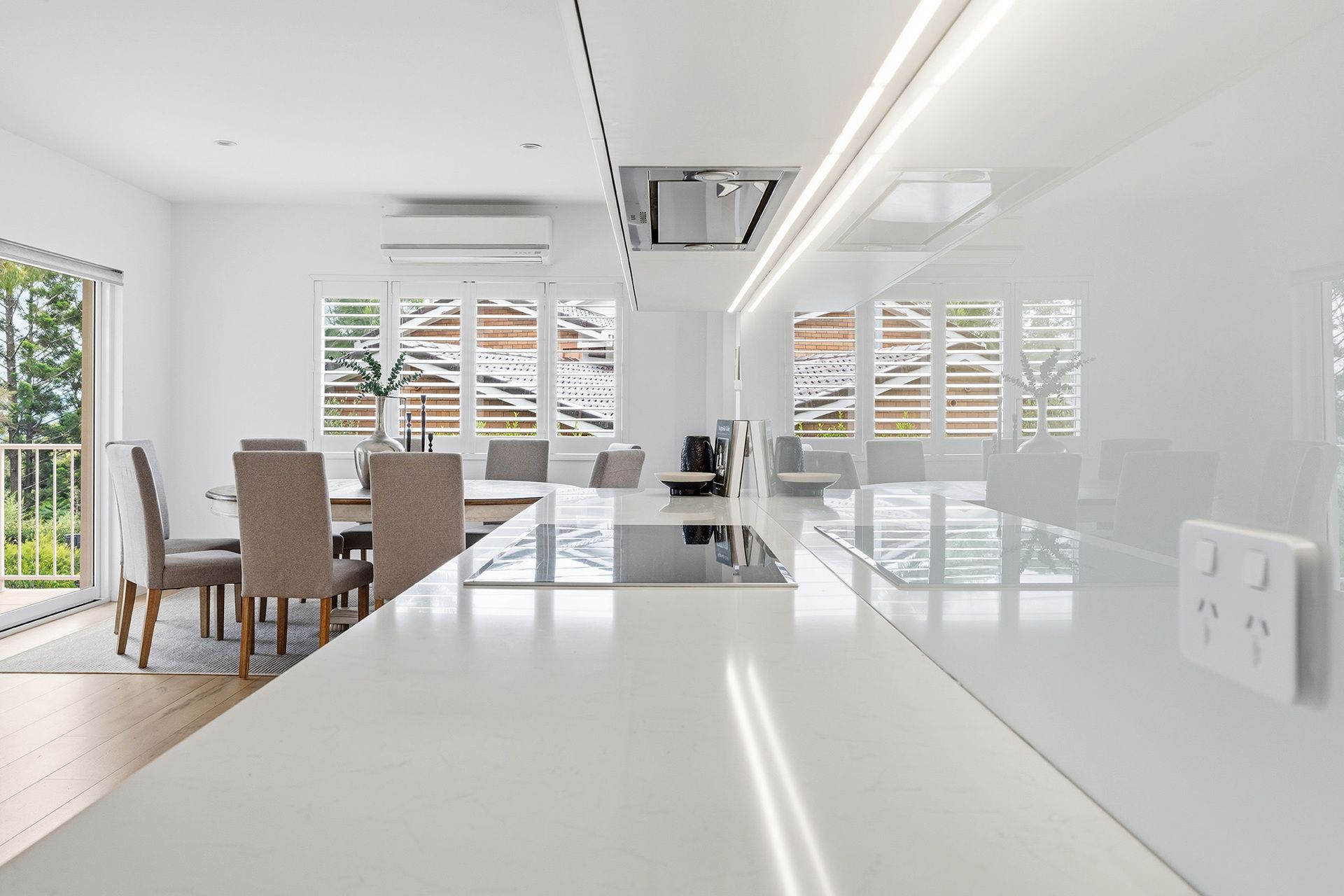 Price Guide $1,280,000 - $1,320,000, 000 - Thumbnail 5
