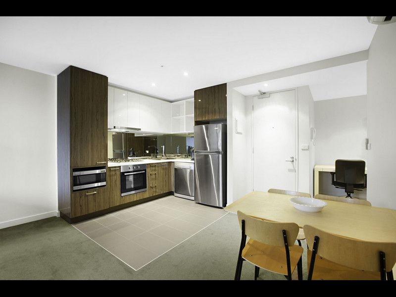 606/20 Garden Street, South Yarra - Thumbnail 4