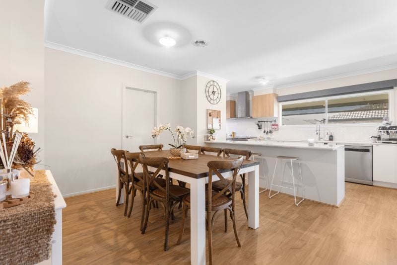 17 Devizes Drive, Wollert