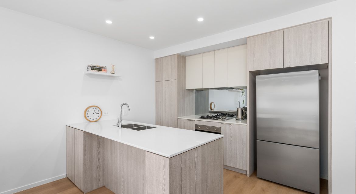 Denham Court 3 Indigo Crescent