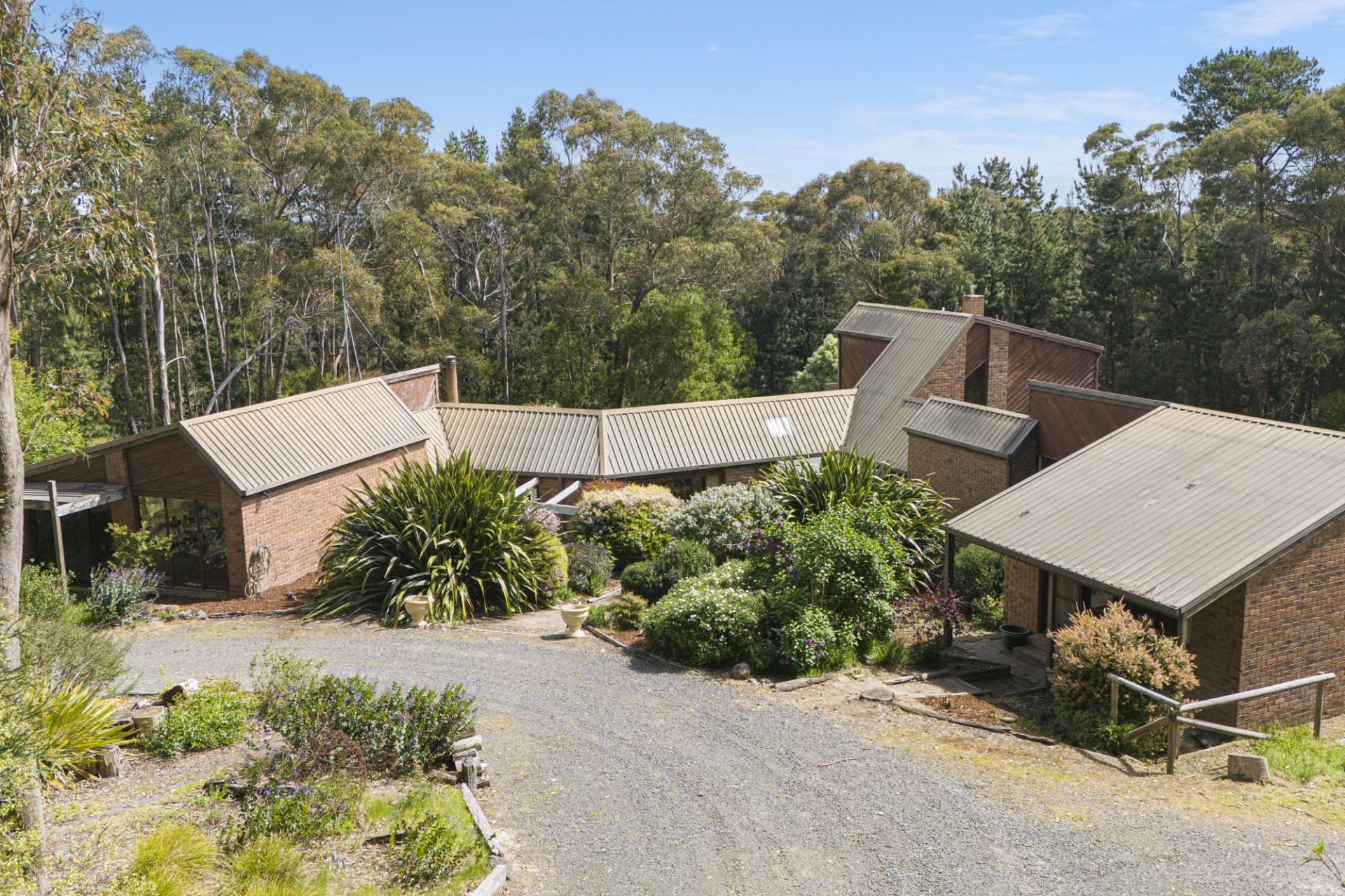 71 Hendersons Lane, Buninyong, Buninyong - Thumbnail 2