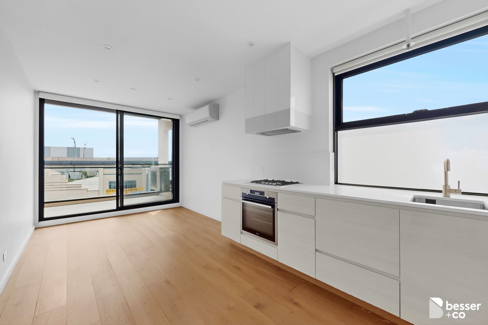 201/1B Kokaribb Road, Carnegie - Thumbnail 3
