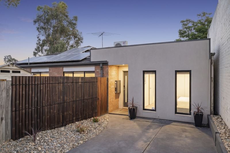 15 Sunbird Gardens, Epping