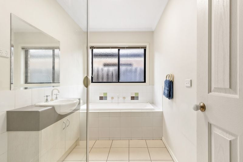 13 Vautier Place, South Morang