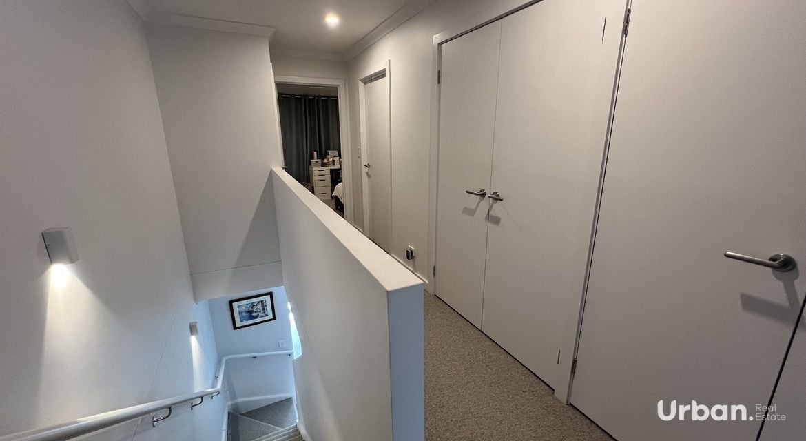 Denham Court 135 Passiflora Avenue