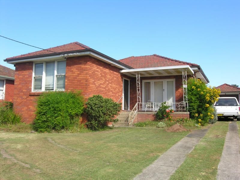 196 Lorraine Street, PEAKHURST, Peakhurst - Thumbnail 5