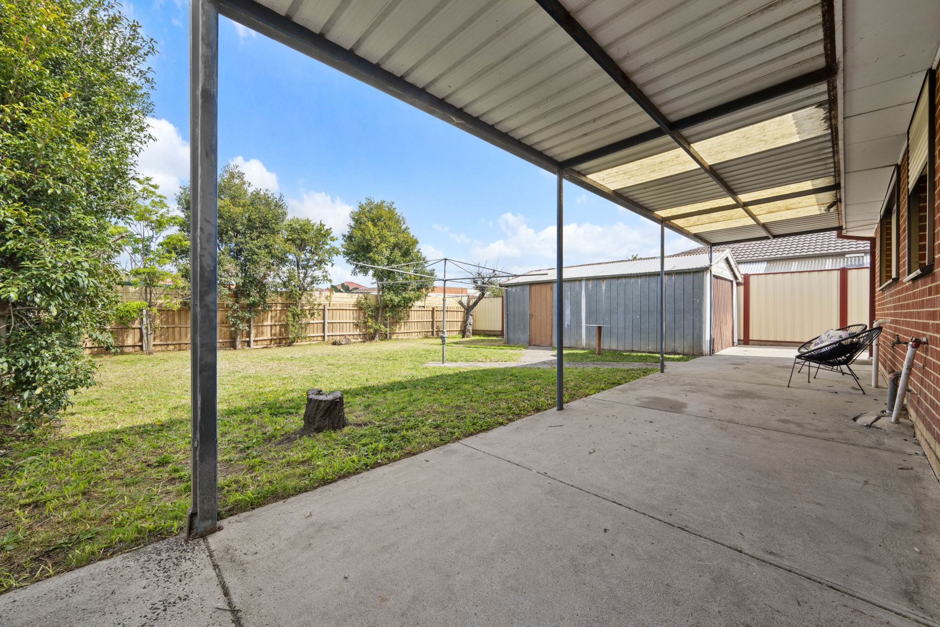 Elevated Charm In A Prime Lalor Location