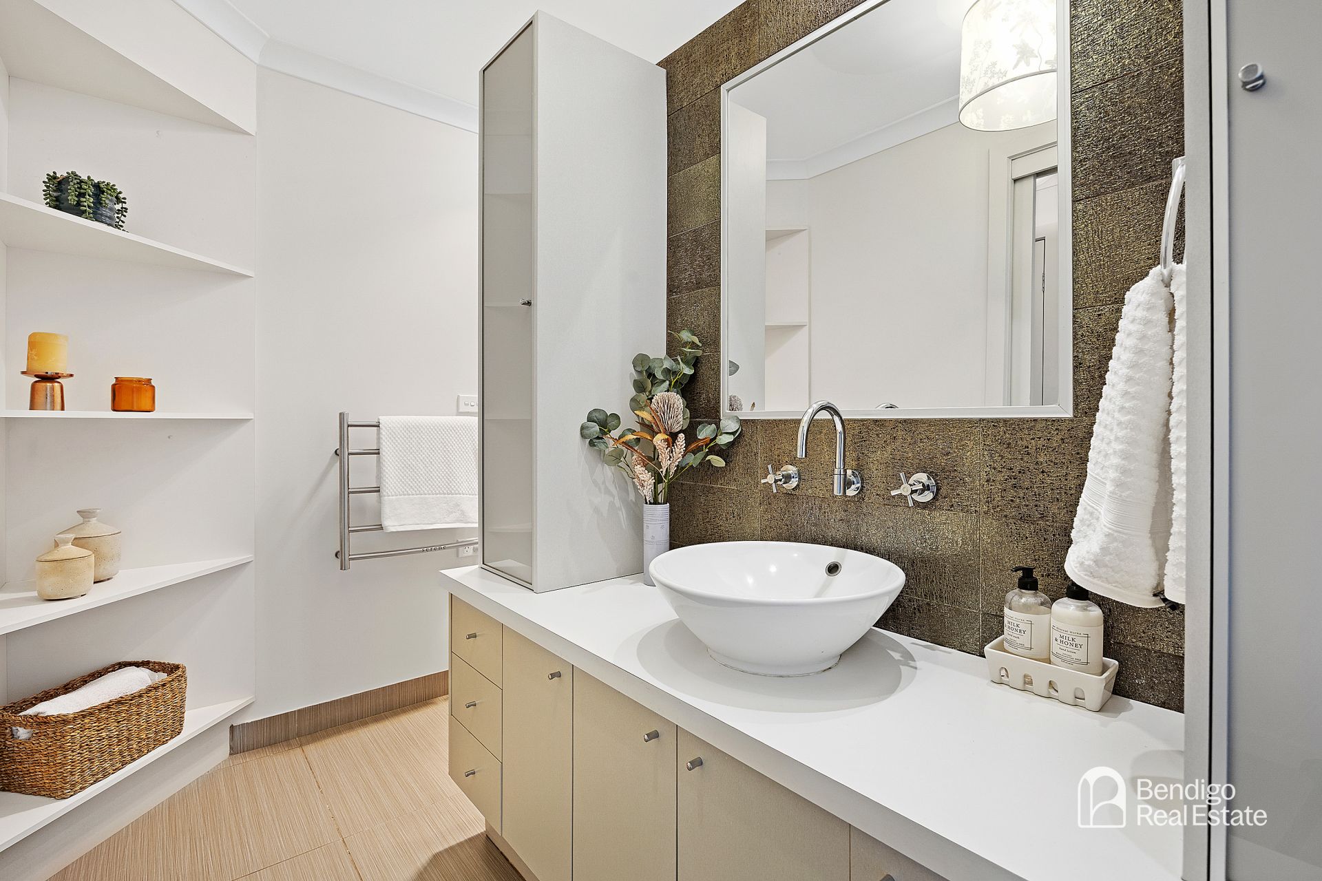 8 Rosemary Court Golden Square VIC, Square - Thumbnail 7