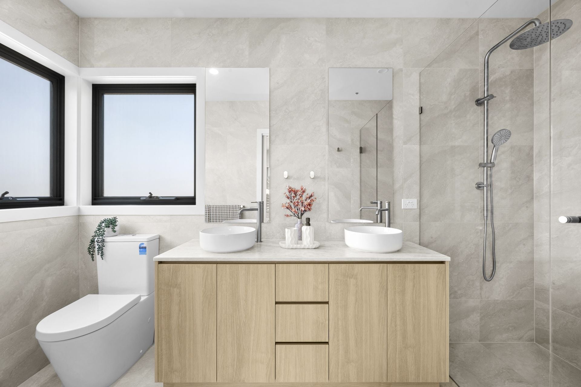 Boutique Luxury in a Premium Reservoir Setting