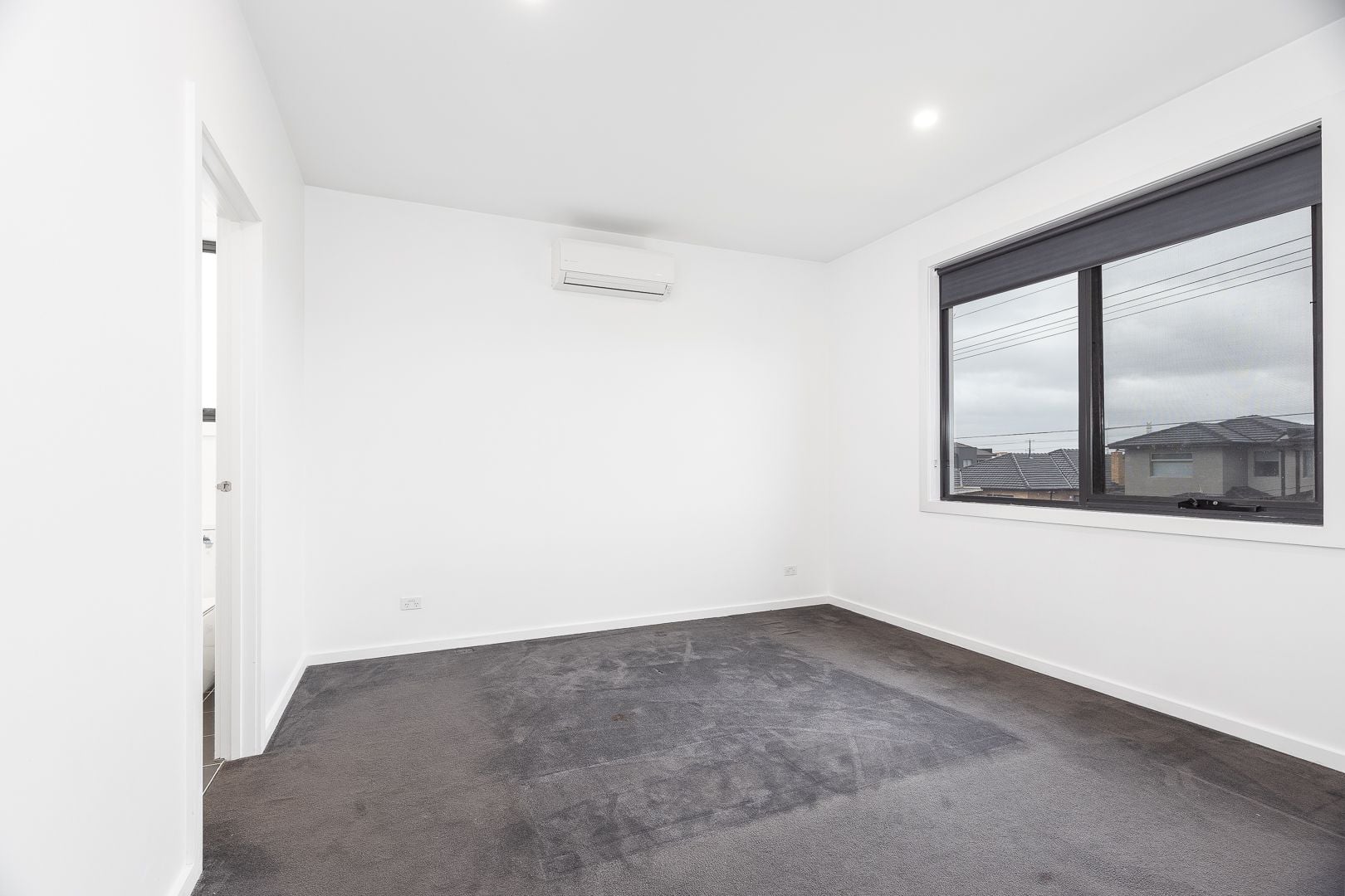 PRIME LOCATION - MODERN 3-BEDROOM TOWNHOUSE