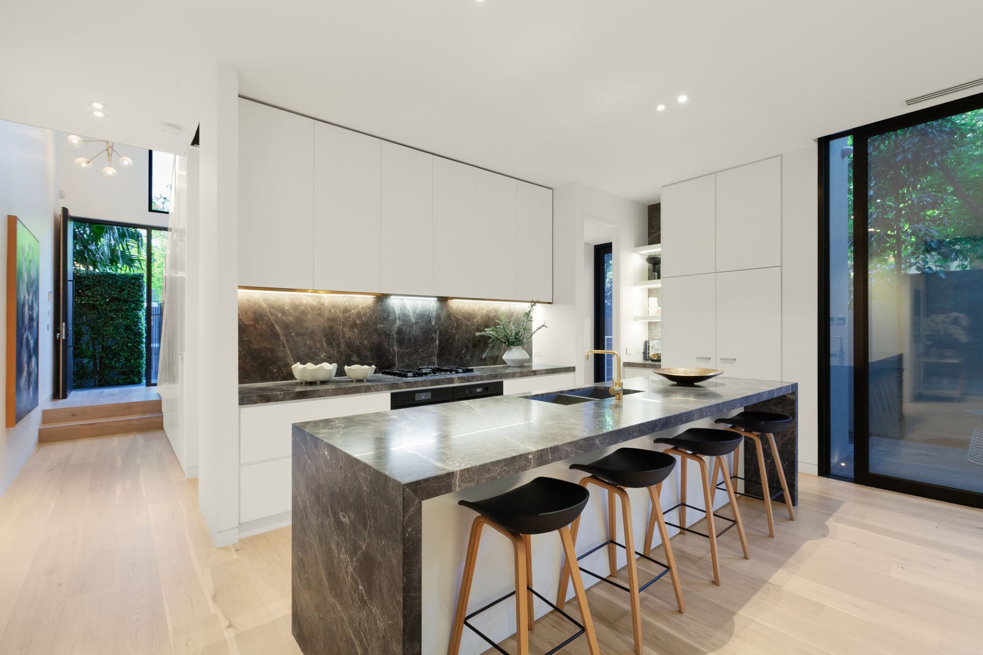 28 Selborne Road, Toorak, Toorak - Thumbnail 3