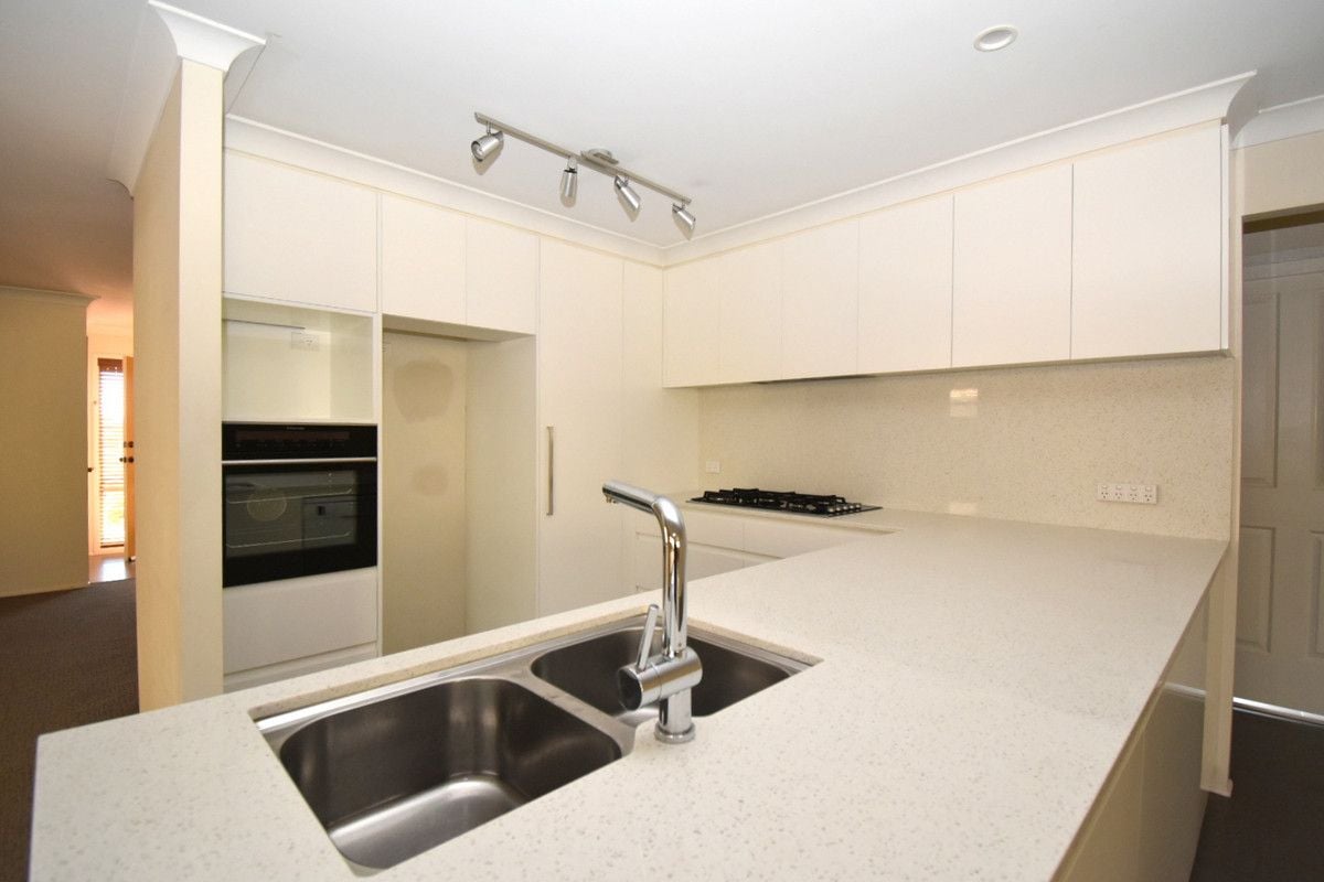 1 Curtin Place, Narellan Vale, Narellan Vale - Thumbnail 3