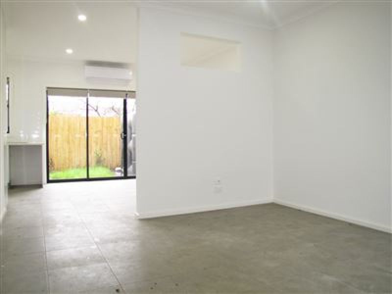 1B Begonia Court, Lalor