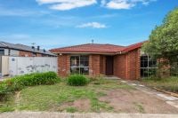 8A Manchester Drive, Sydenham VIC