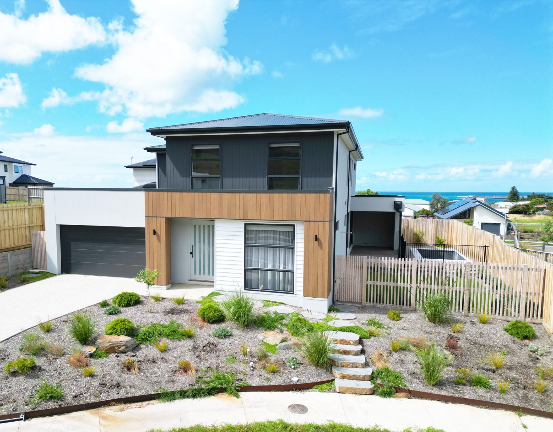 13 Harbourview Court, Apollo Bay - Thumbnail 2