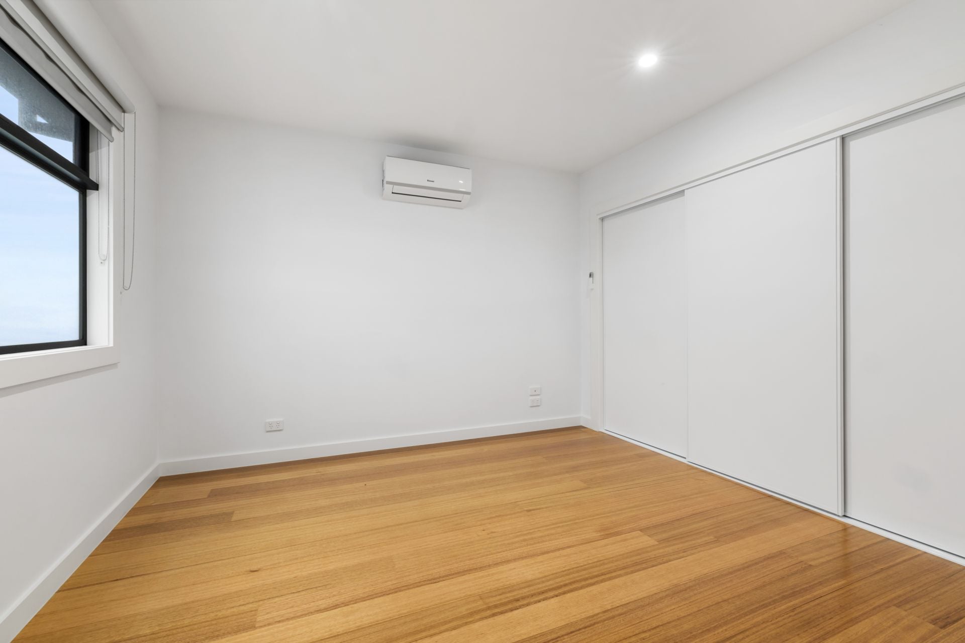 Modern 3-Bedroom Townhouse in Prime Reservoir Location