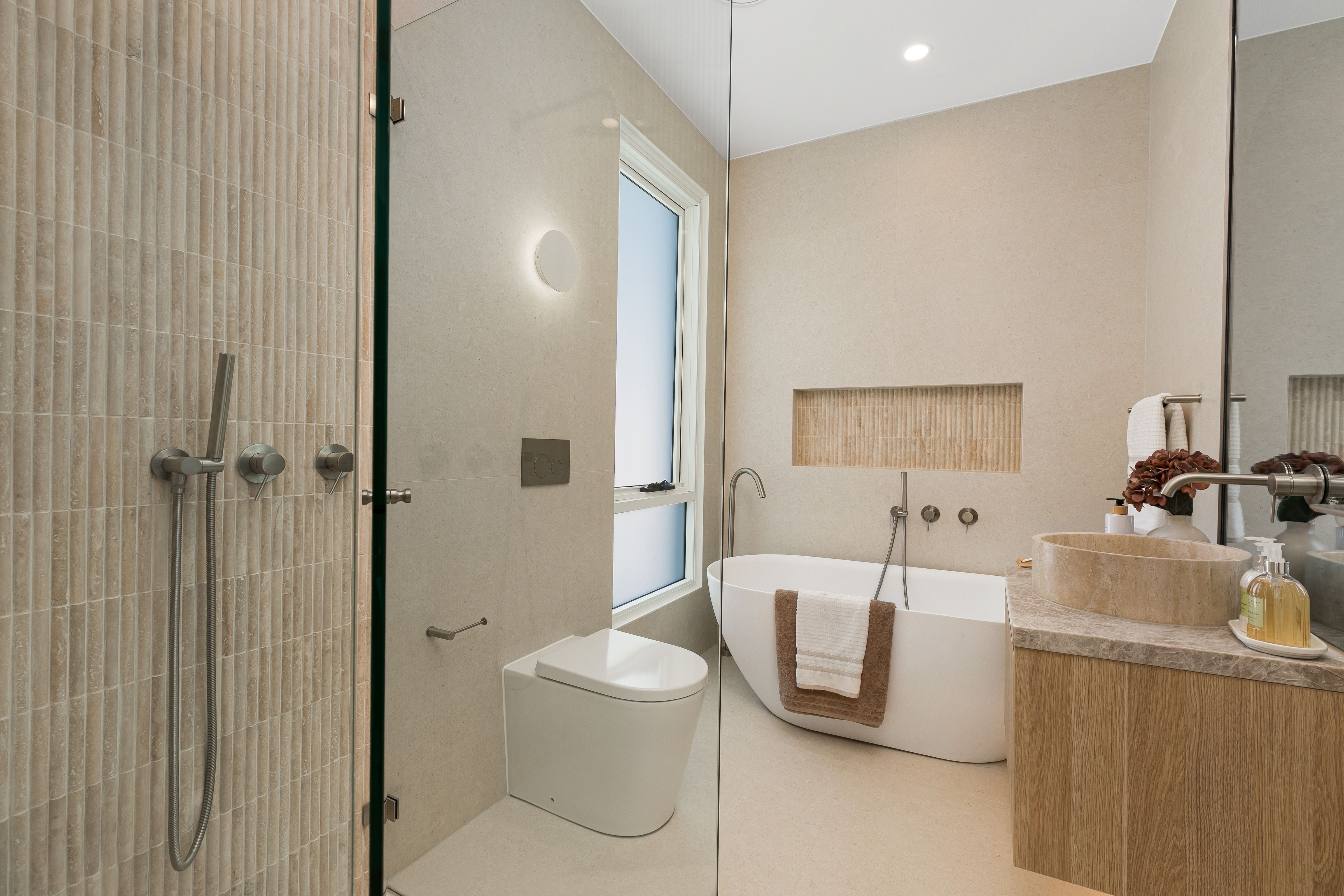 16b David Avenue CARINGBAH SOUTH 2229