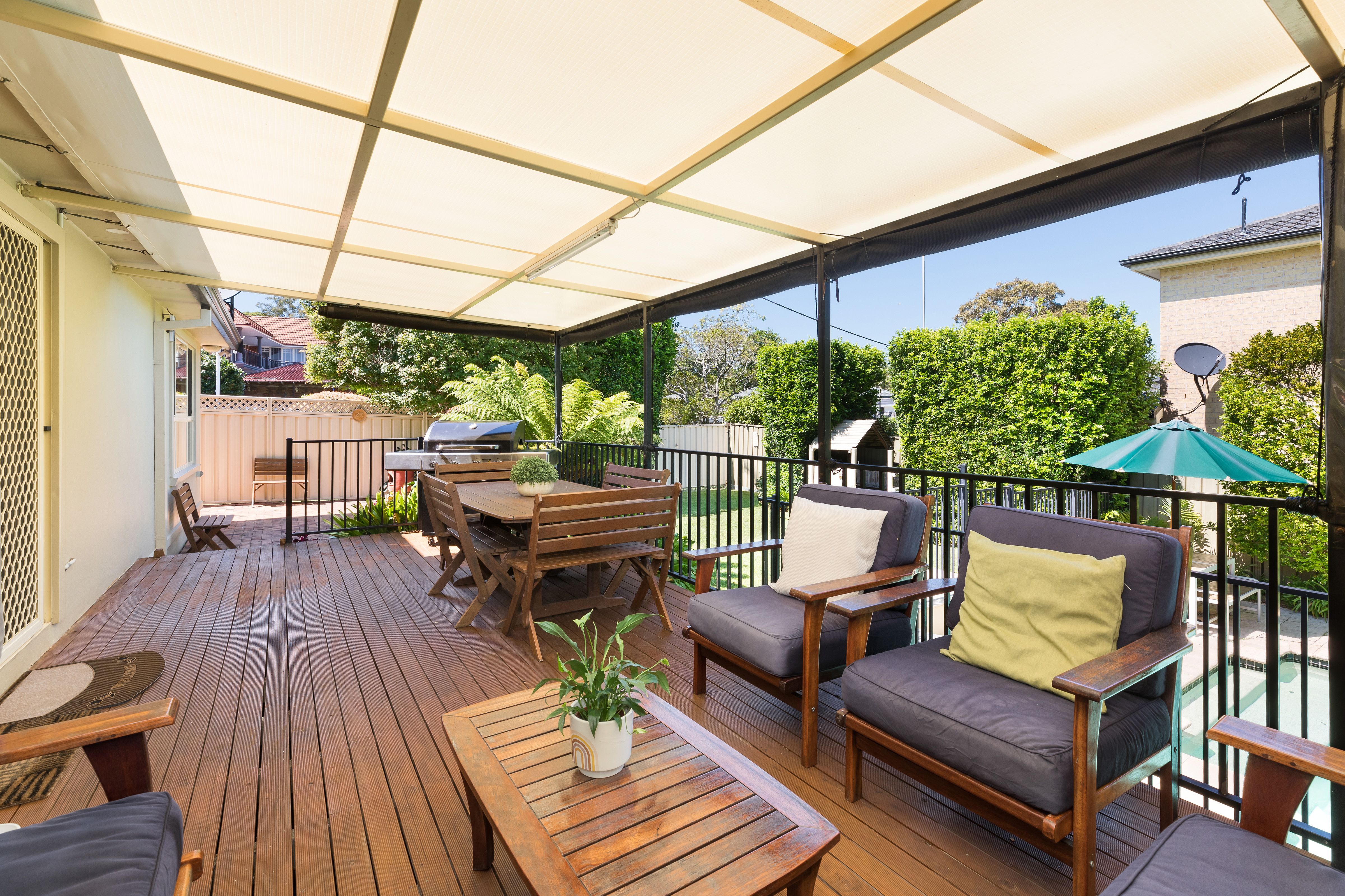 18 Crescent Road CARINGBAH SOUTH 2229