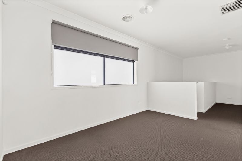11 Barkers Crescent, Mickleham