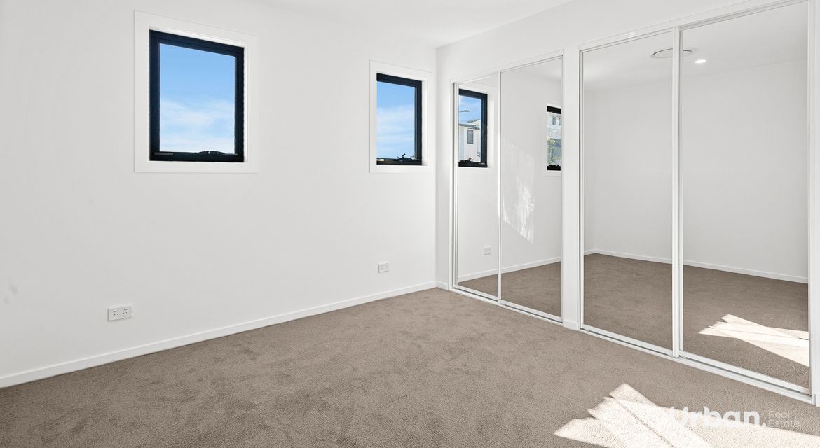 Tullimbar 6A Benandarah Way