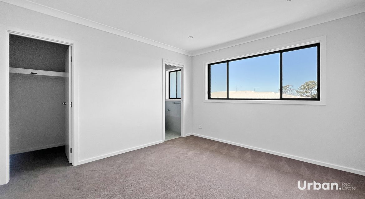 Tahmoor 45 Dulcimere Street