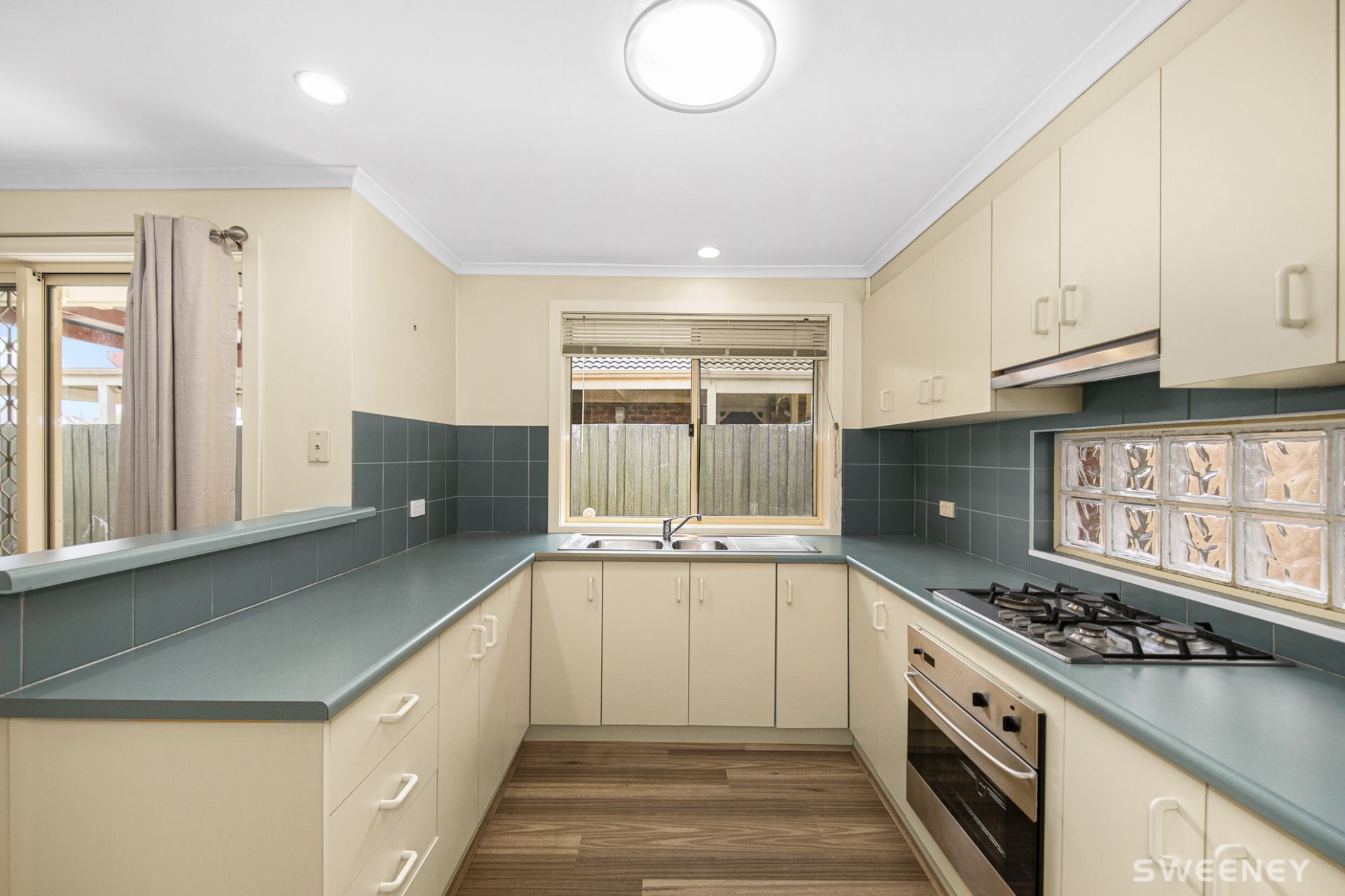 2B Tomkin Court, Altona Meadows - Thumbnail 6