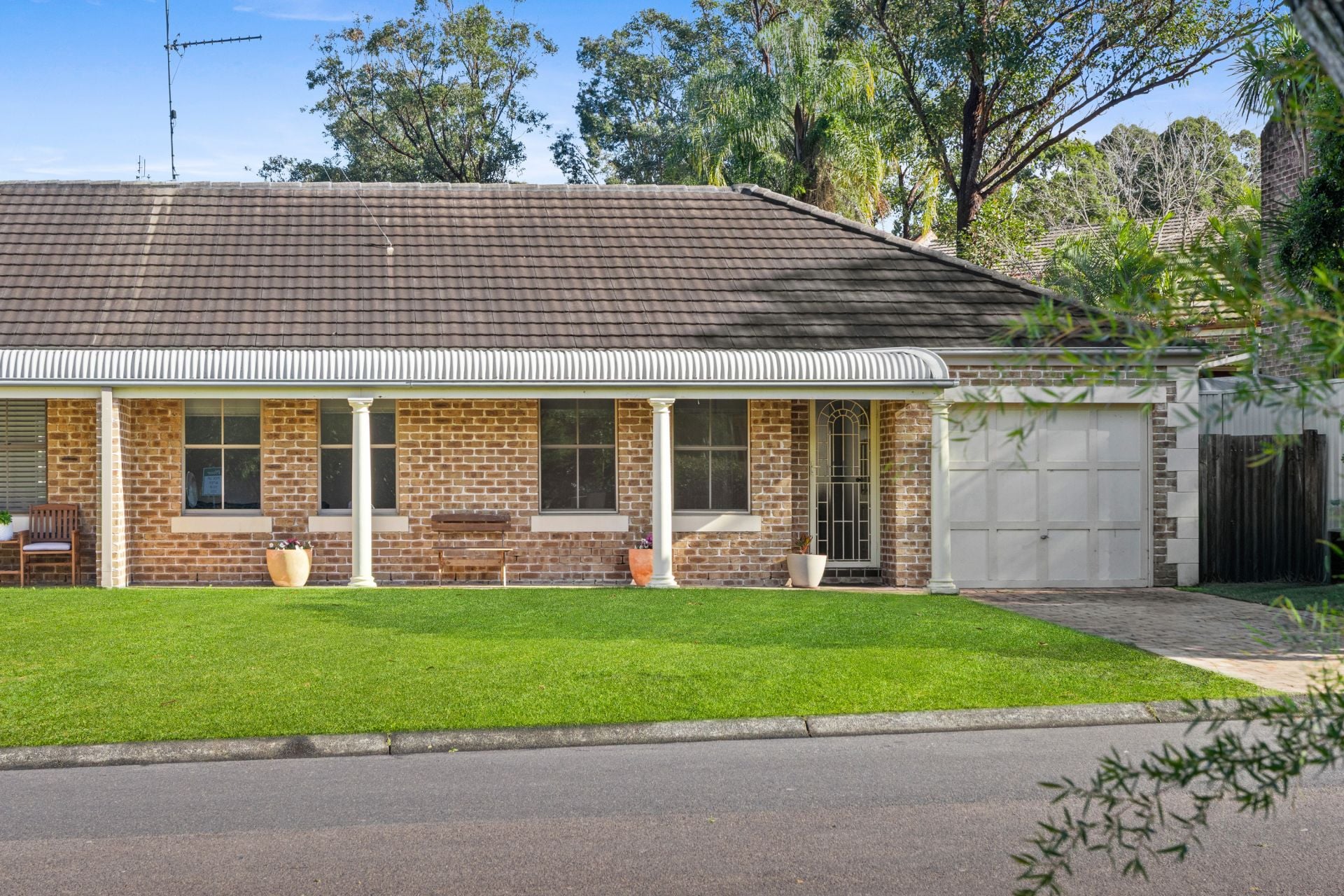 2/17 Brickendon Avenue, Mardi
