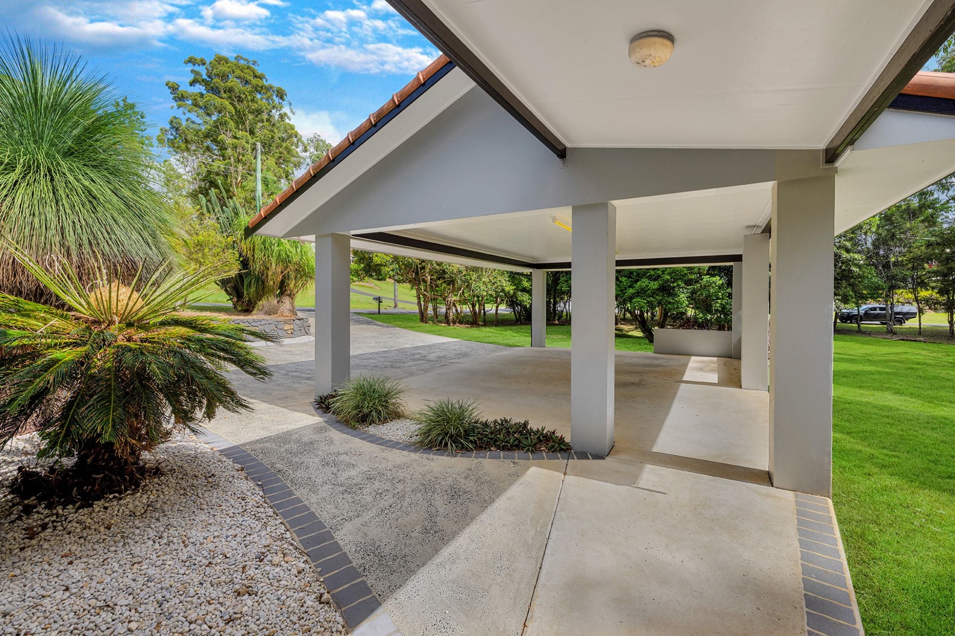 1 Willow Tree Drive, Chilcotts Grass - Thumbnail 7