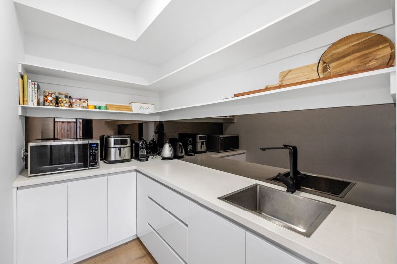 16 Petronas Drive, Fraser Rise